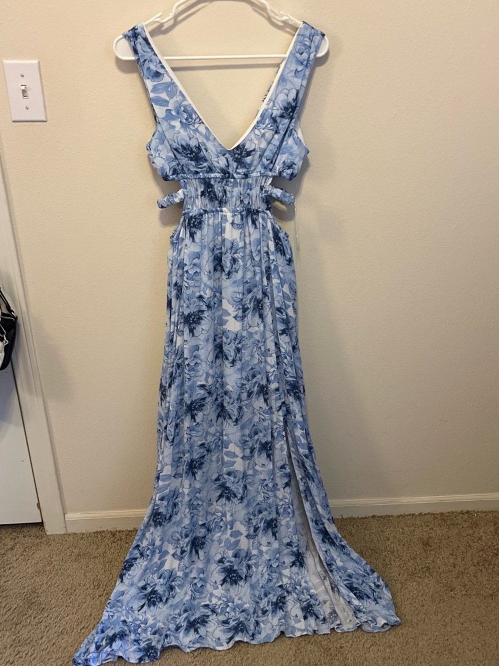 Kohl's Blue Floral Maxi Dress with V-Neck